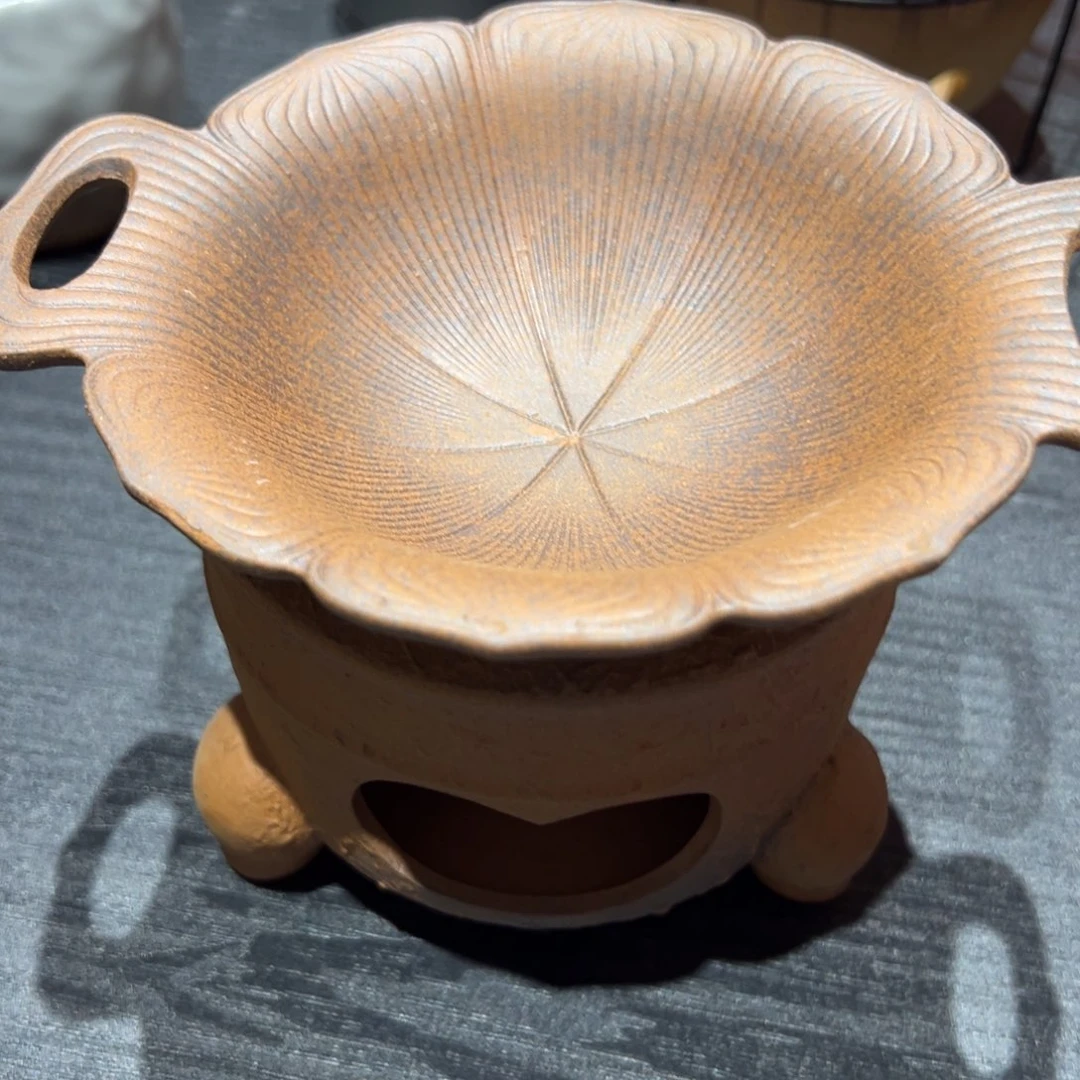 瓷片垫上就会很有食欲呢这