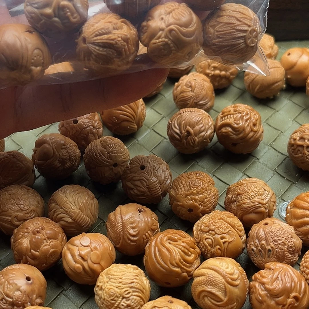 y***o猴头核桃吊坠瑶瑶