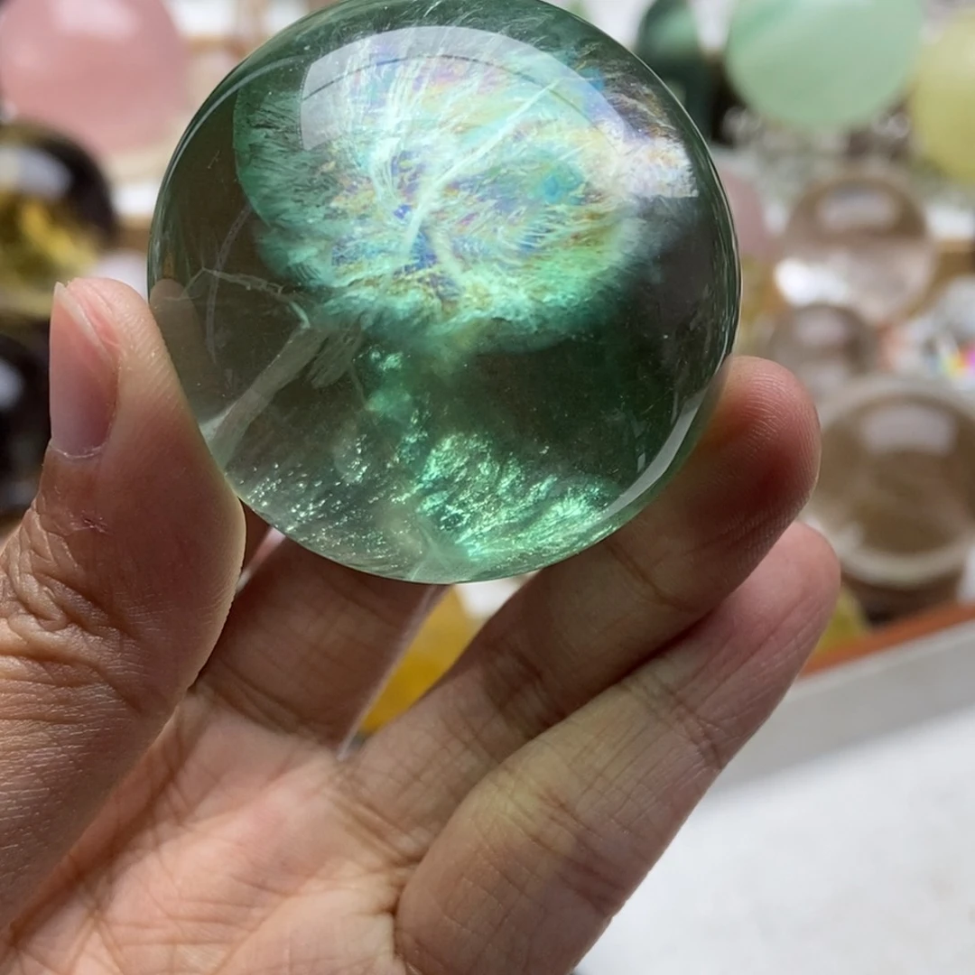 萤石摆件未镶嵌没****?萤石
