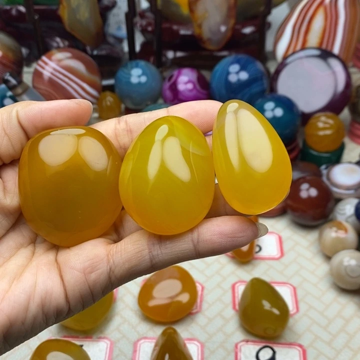 花***圆玛瑙/玉髓未镶嵌颈饰