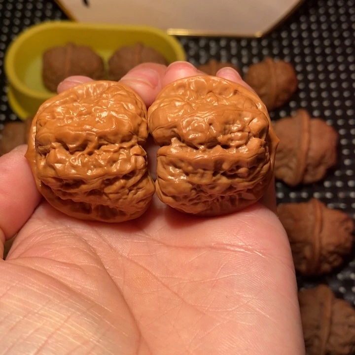 文玩核桃把件四开八腿