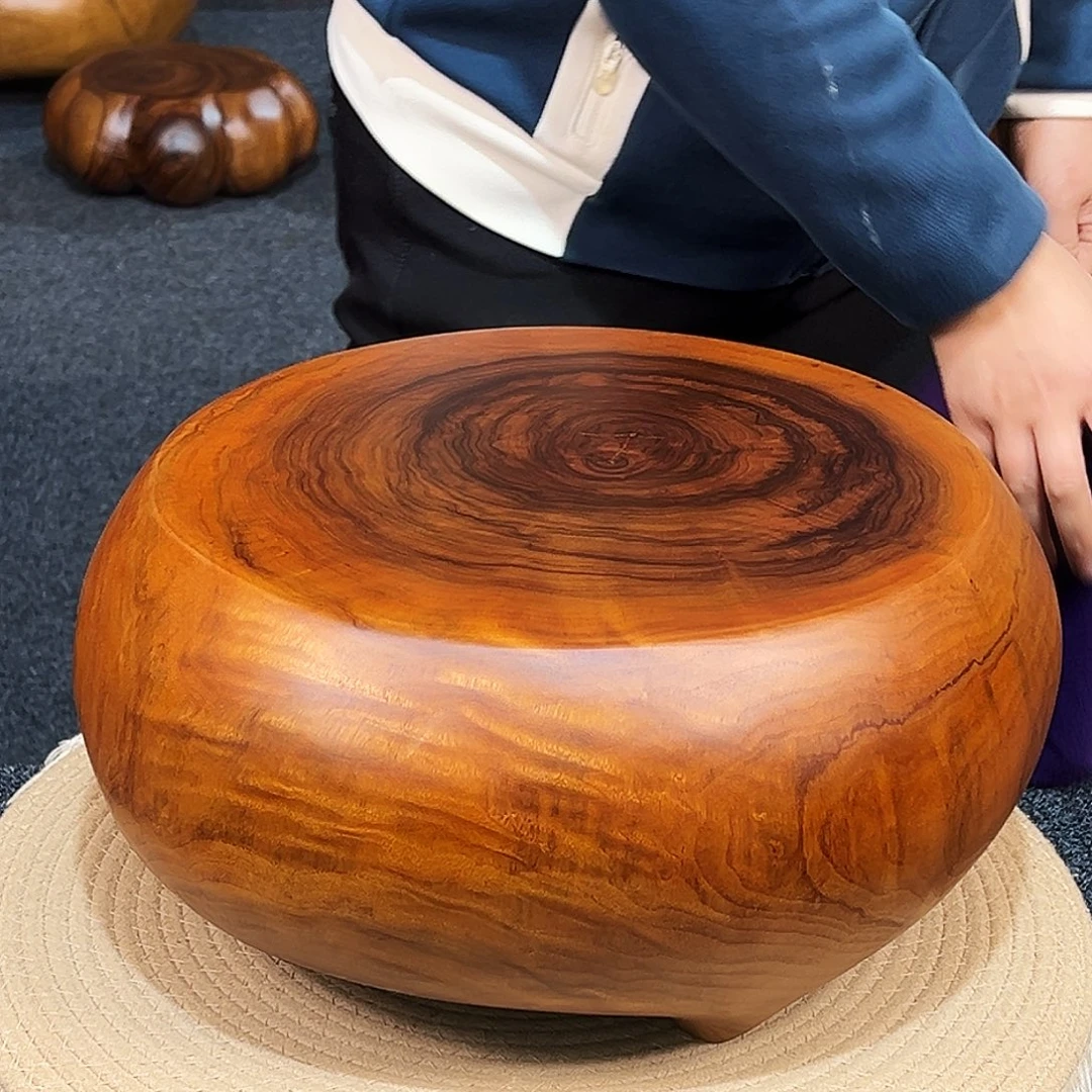 33 号香樟木尺寸：35-35-17cm