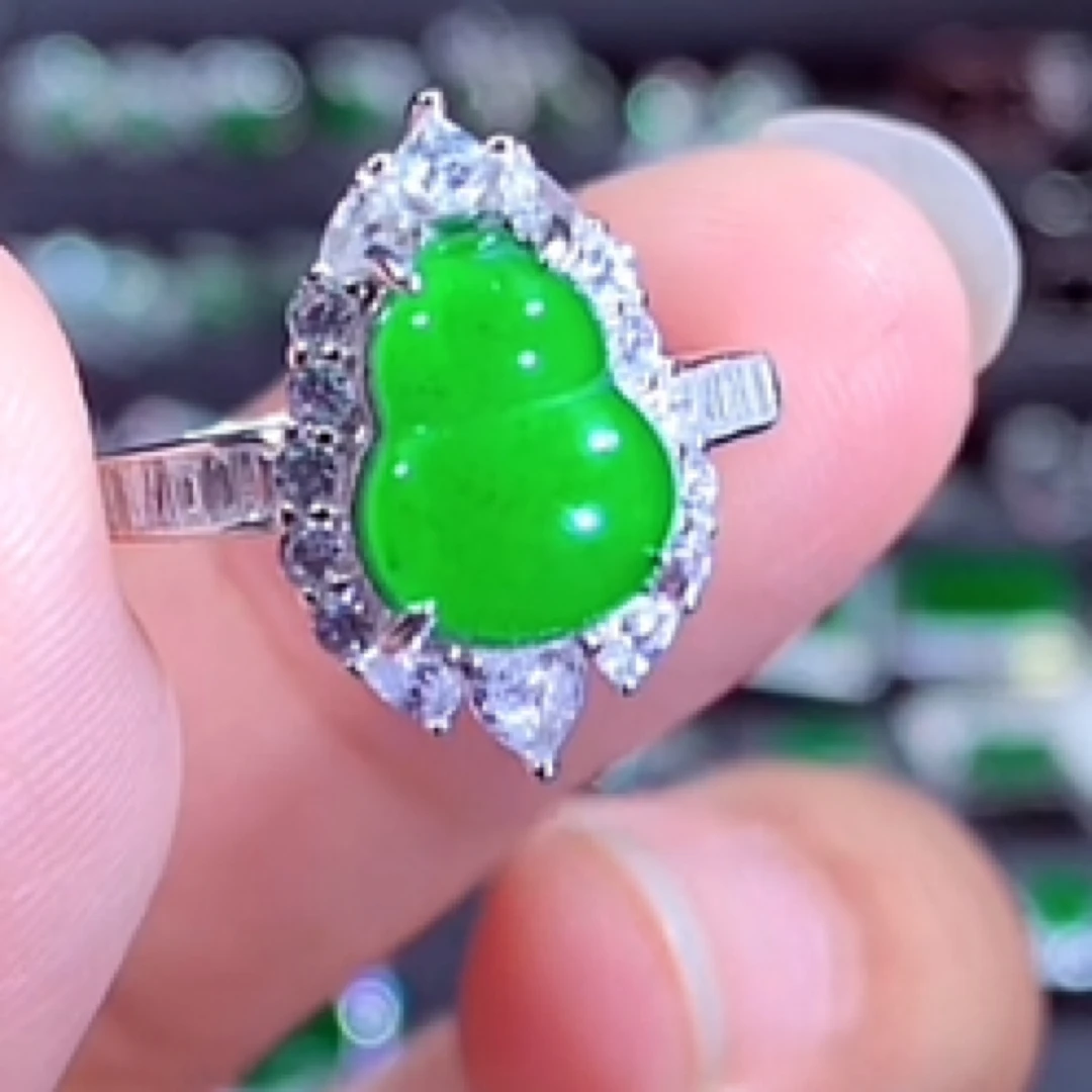 天然A货翡翠冰绿戒指