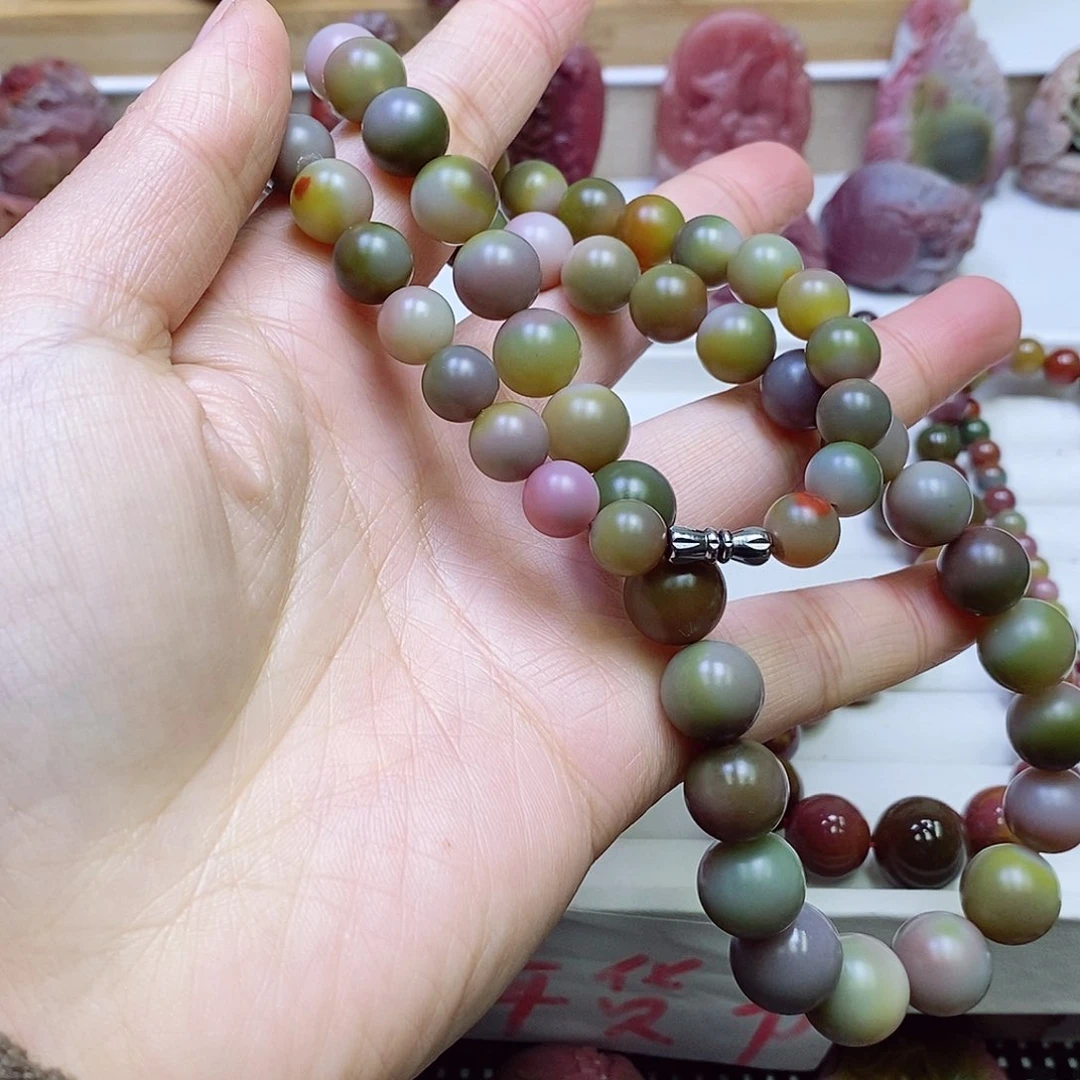 玛瑙/玉髓盐源玛瑙项链未镶嵌