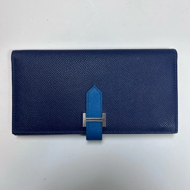 99新 Hermes/爱马仕 蓝色银扣折叠款钱包1323