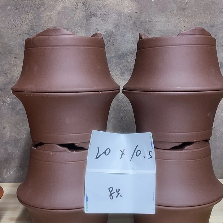 紫砂花盆我在外面