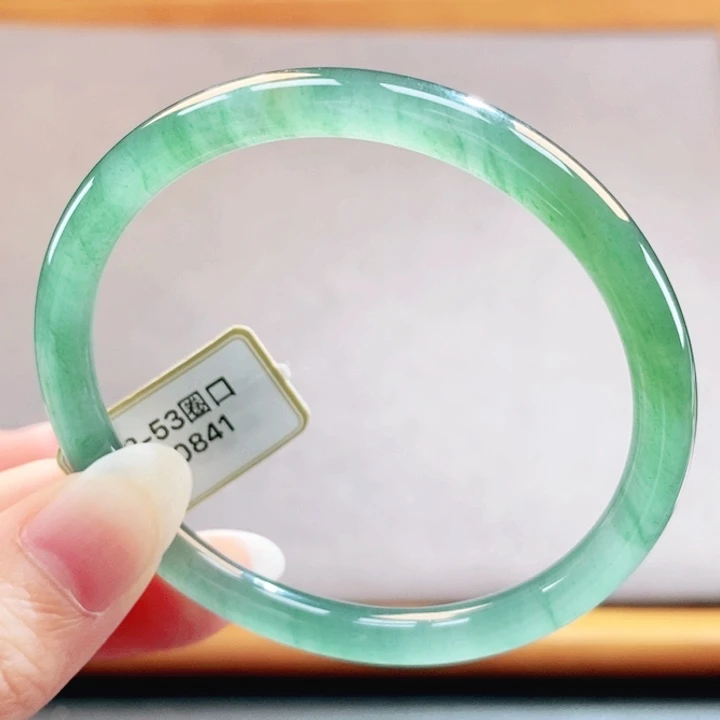 翡翠未镶嵌手镯翡翠手镯49