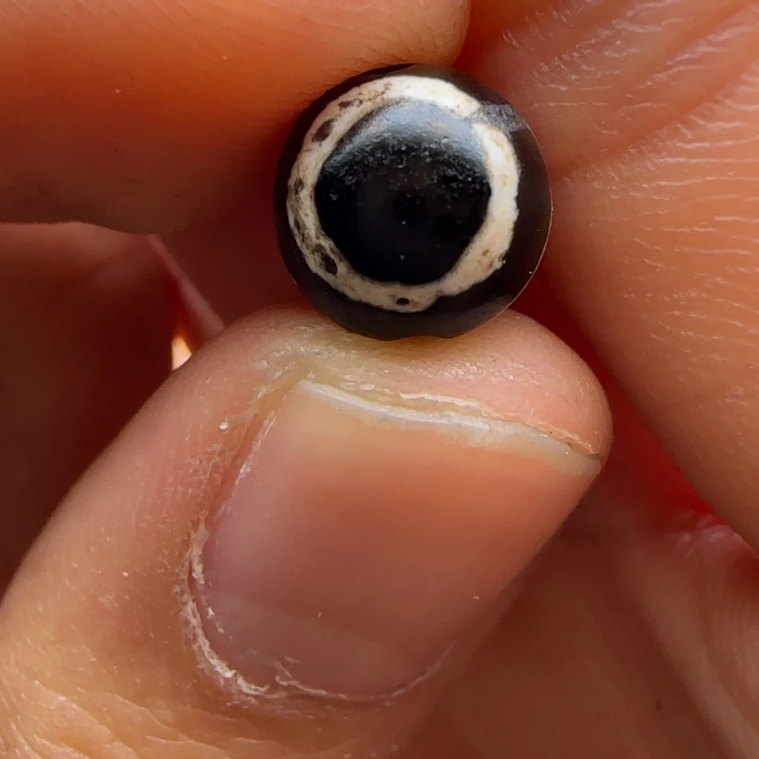 玛瑙/玉髓颈饰未镶嵌R****?