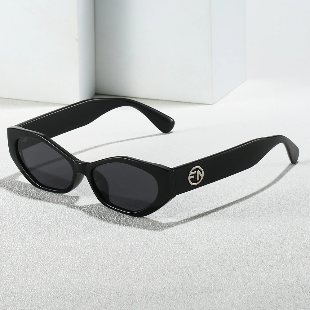 新款小框猫眼太阳镜时尚潮女欧美遮阳偏光墨镜个性高级感防紫外线