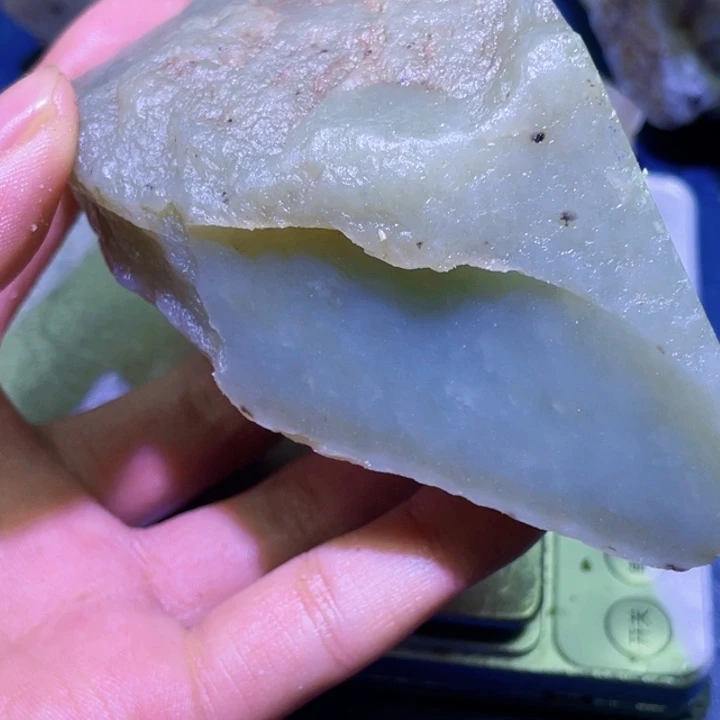 和田玉（糖玉）未镶嵌珠宝半成品