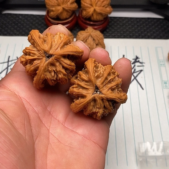 帝***年手串/手链核桃虎头12