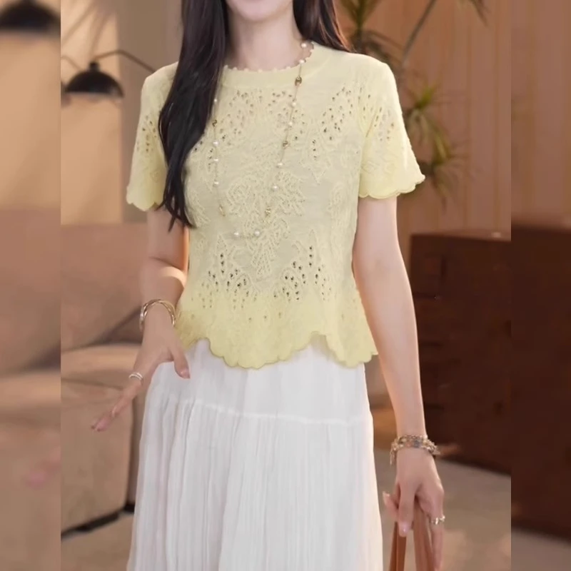 2025夏季今年流行钩花镂空防晒服洋气T恤女百搭收腰显瘦针织上衣