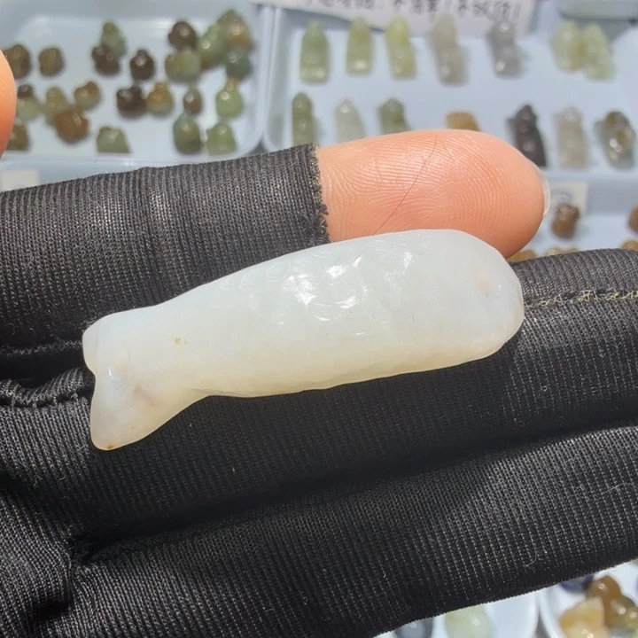 和田玉未镶嵌珠宝奇石