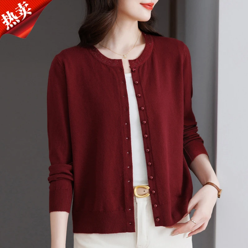 羊毛女春秋薄款亮钻毛衣外套时尚洋气宽松短款收腰小妈妈外搭