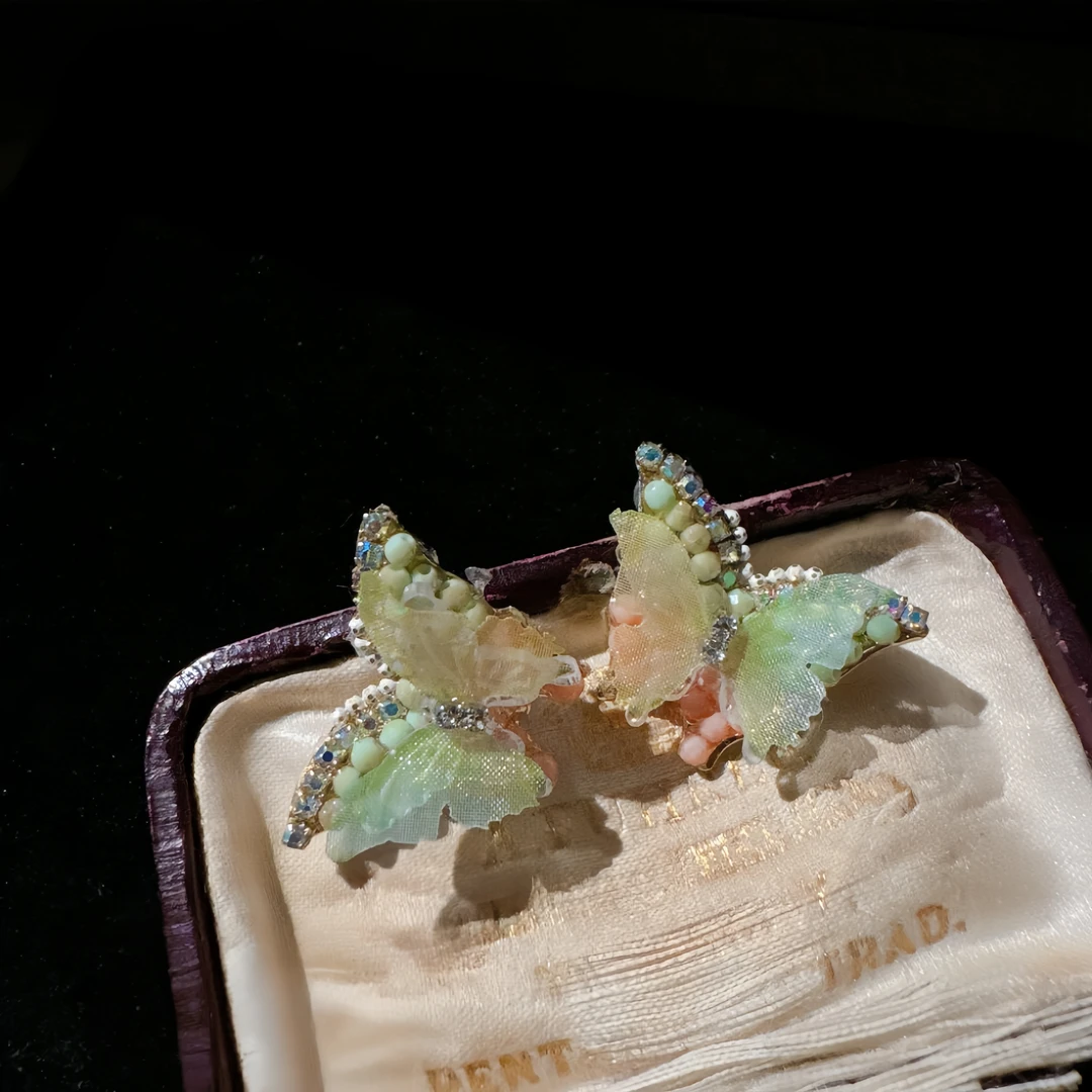 非金属布艺耳饰 14017轻奢花园绿蝴蝶锆石布艺耳环