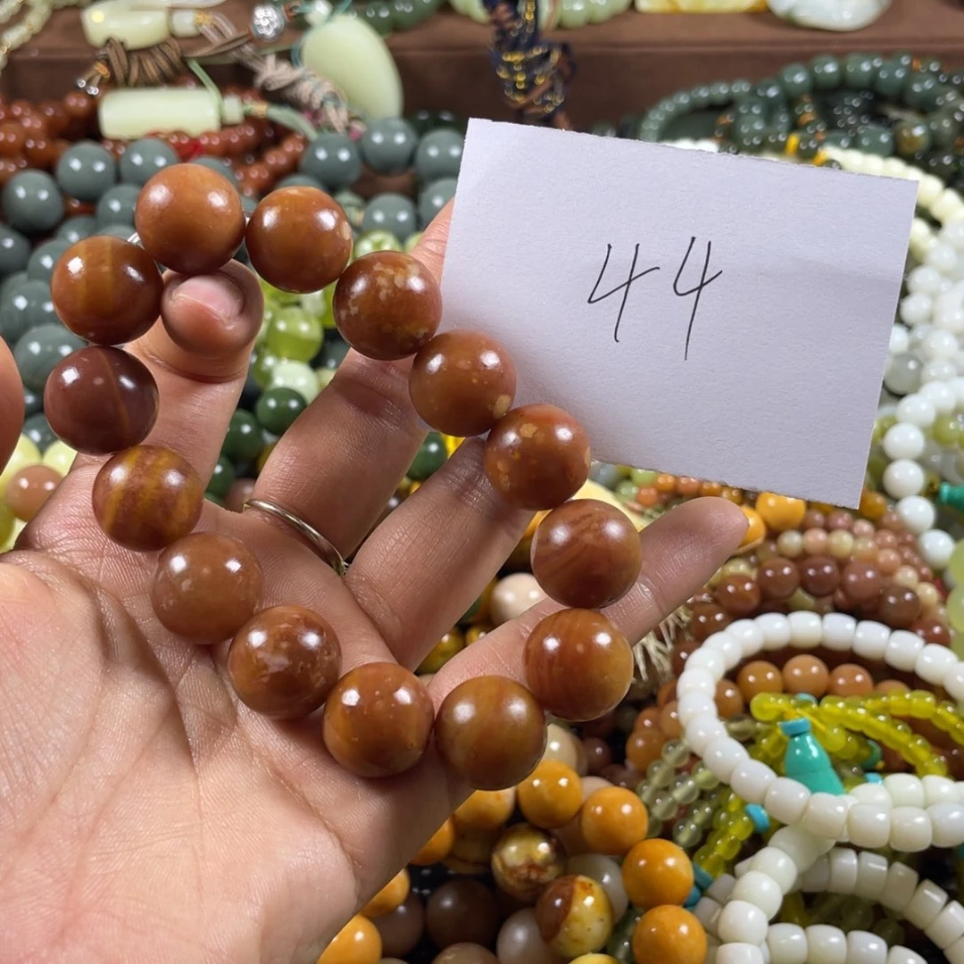 未镶嵌蛇纹石玉手链