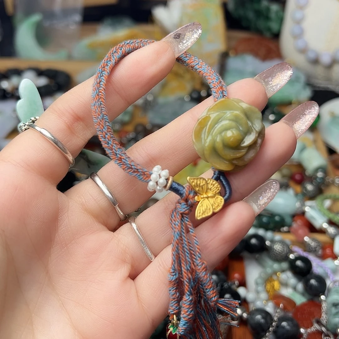 翡翠吊坠(赠链)未镶嵌吊坠