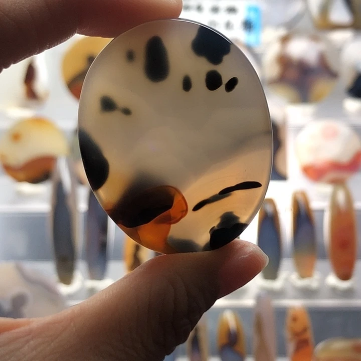 玛瑙/玉髓未镶嵌珠宝半成品86