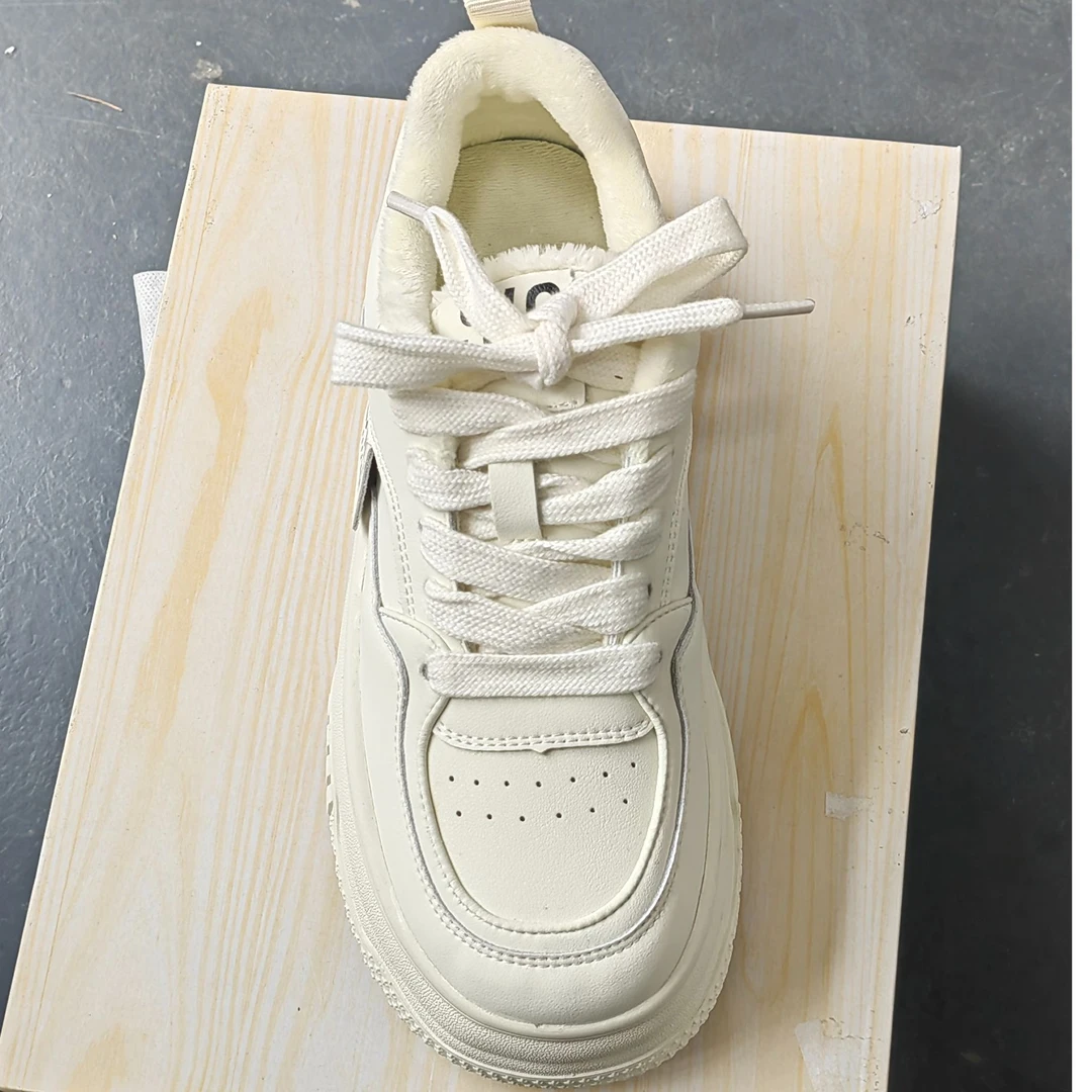 加绒小个子松糕厚底女鞋加绒小白鞋9178