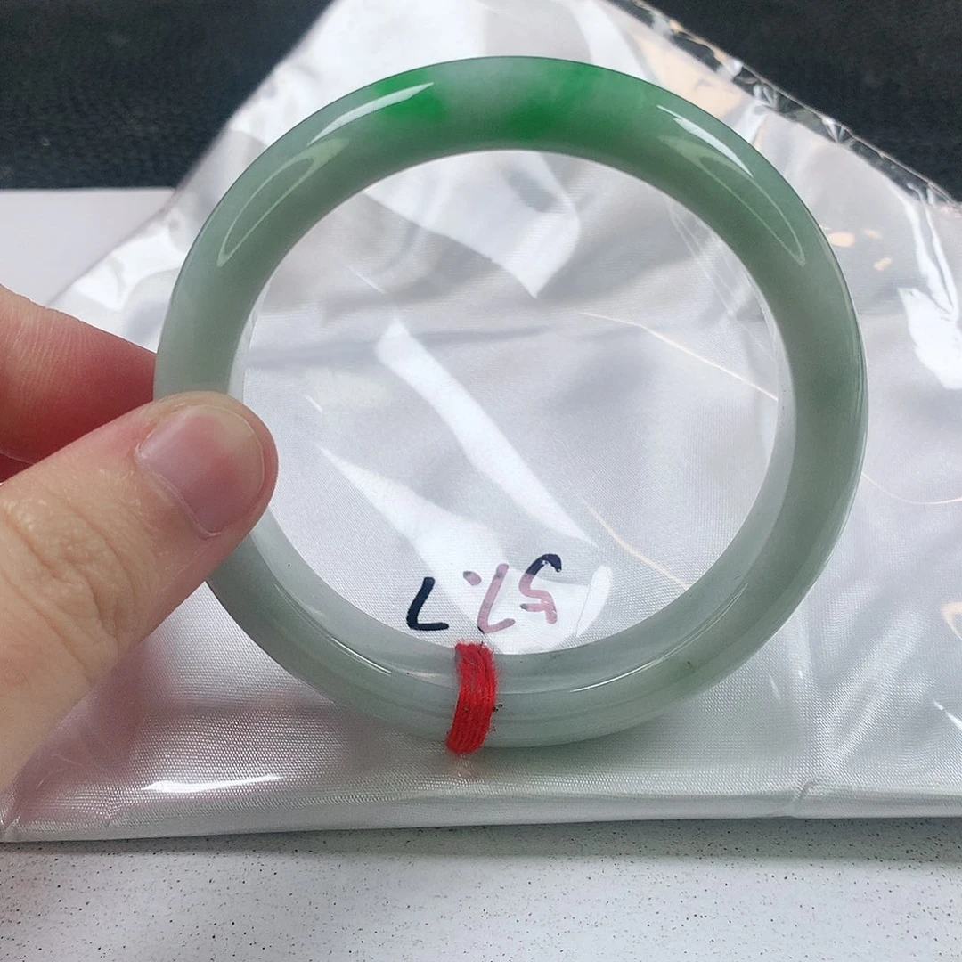 未镶嵌手镯翡翠438