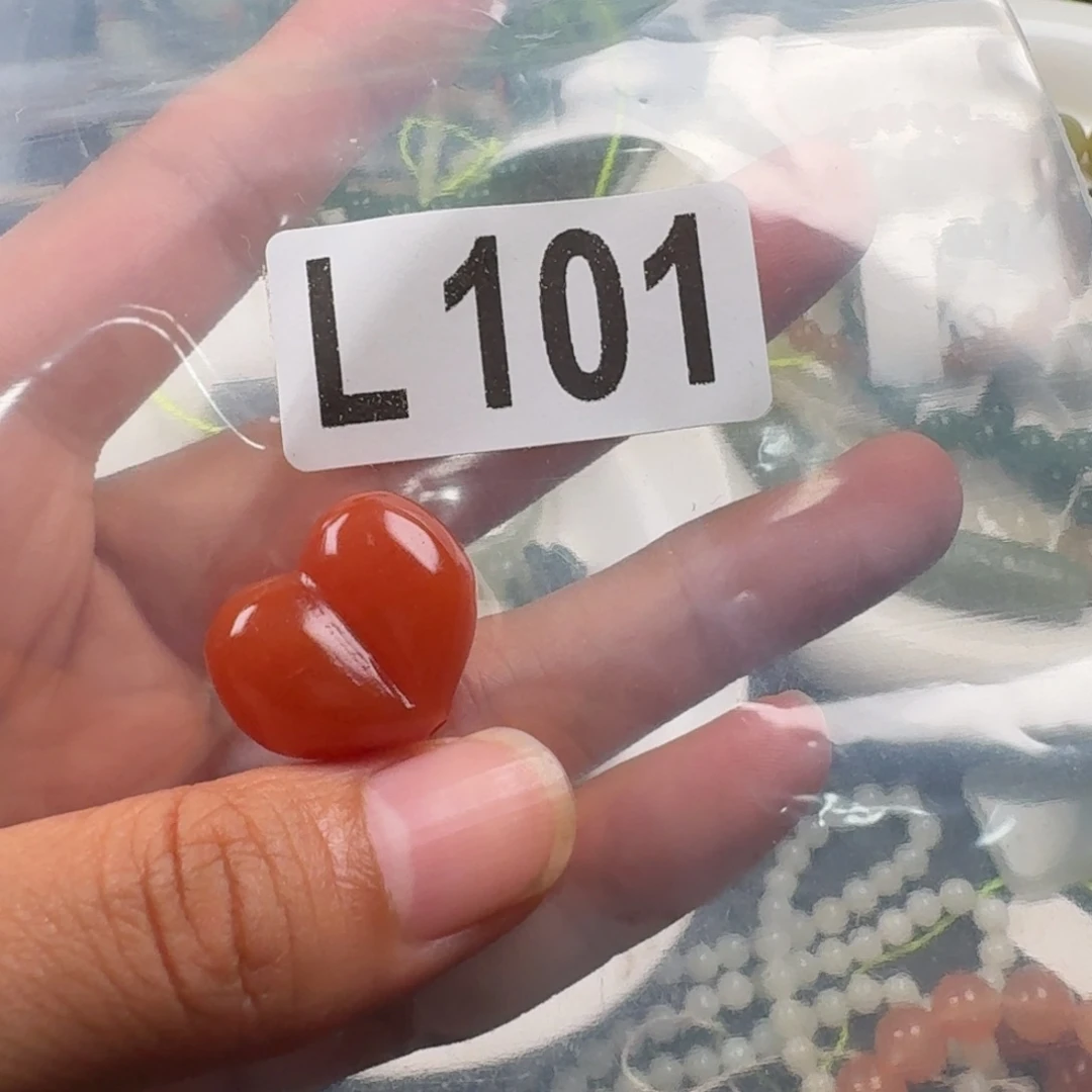 南红玛瑙未镶嵌珠宝奇石