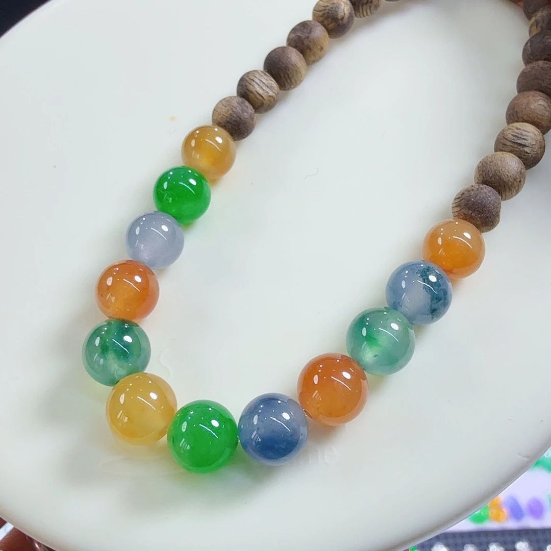 翡翠未镶嵌颈饰多宝