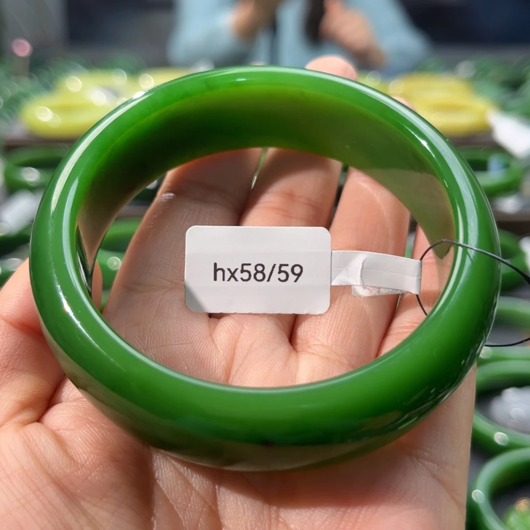 和田玉（碧玉）手镯未镶嵌