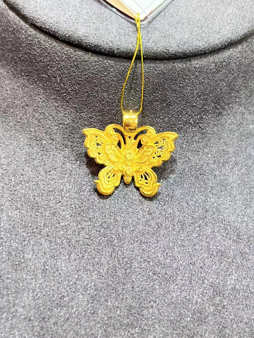 足金镂空蝴蝶吊坠