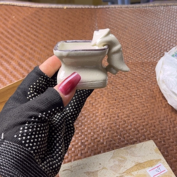 陶瓷艺术家的作品是一