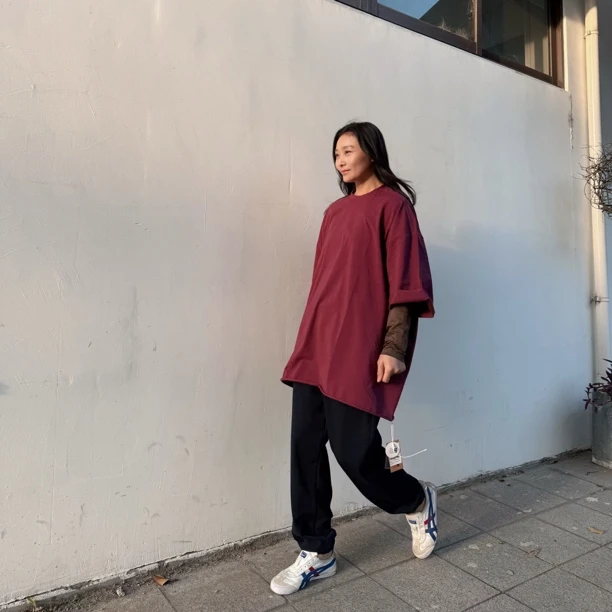 纯色宽松女士休闲圆领中长款落肩短袖T恤女