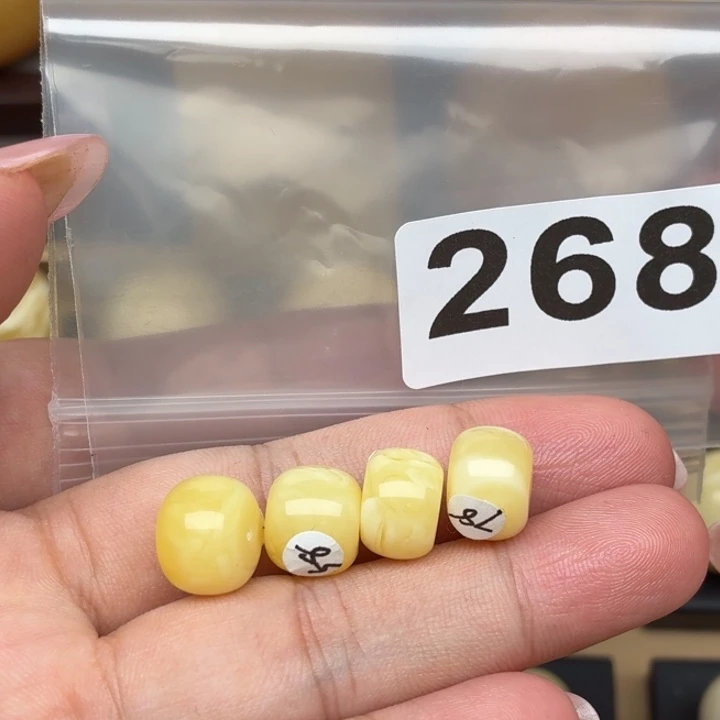 未镶嵌琥珀裸石蜜蜡