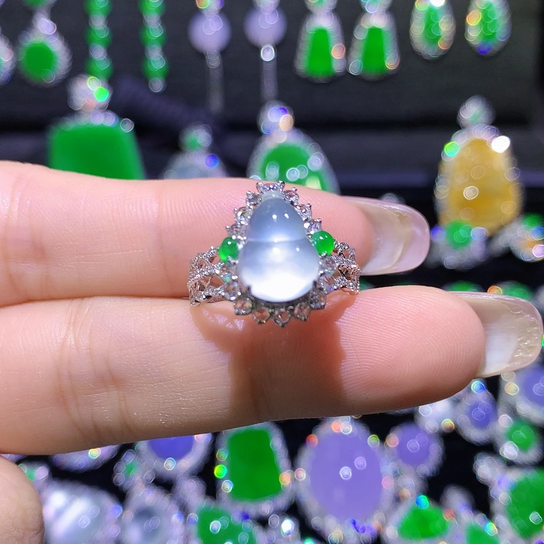 翡翠18K金镶嵌戒指玻璃种