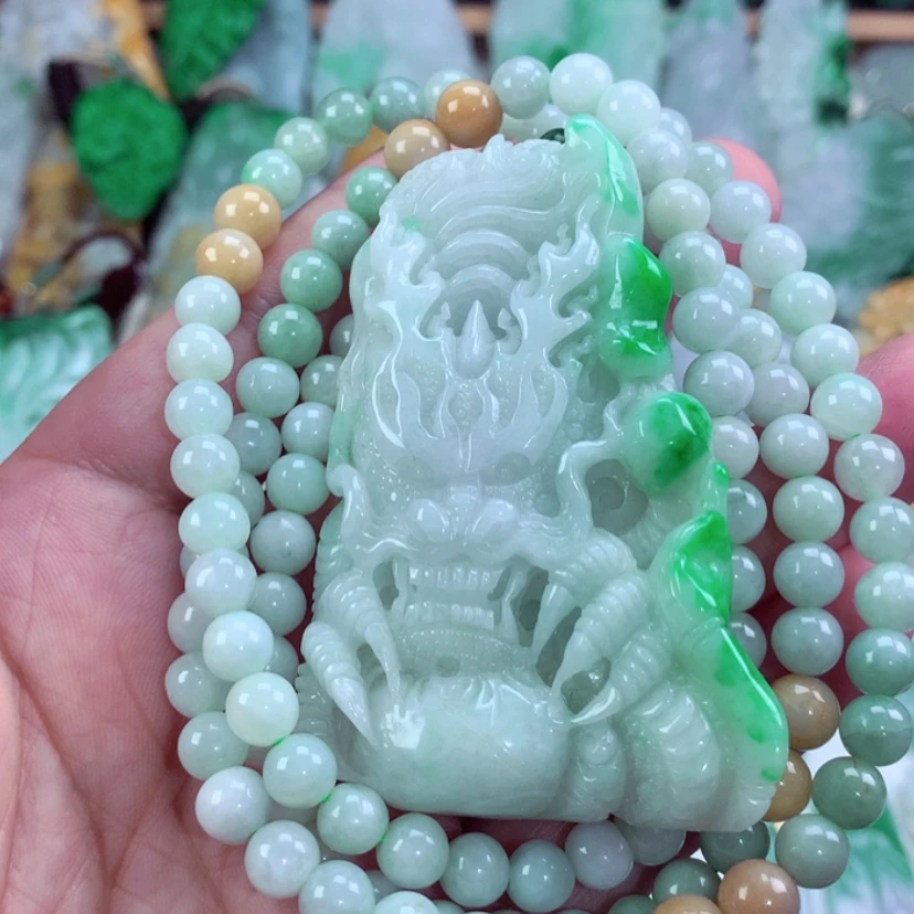 【闪购商品】翡翠未镶嵌吊坠(不含链)