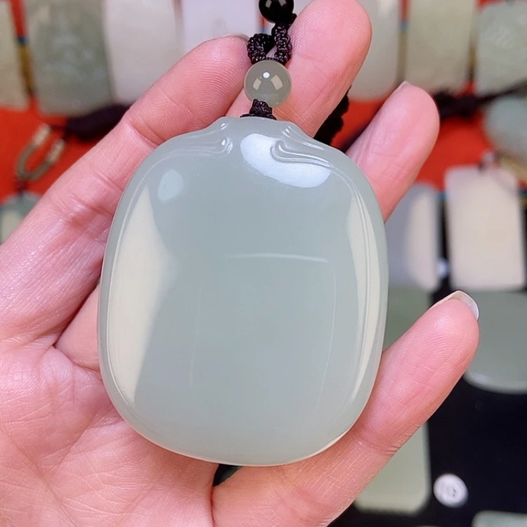 【闪购商品】颈饰未镶嵌和田玉