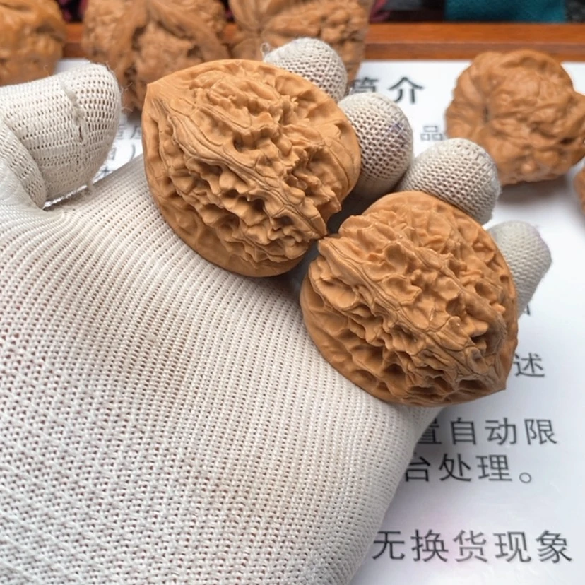 【闪购商品】把件文玩核桃23鸡心