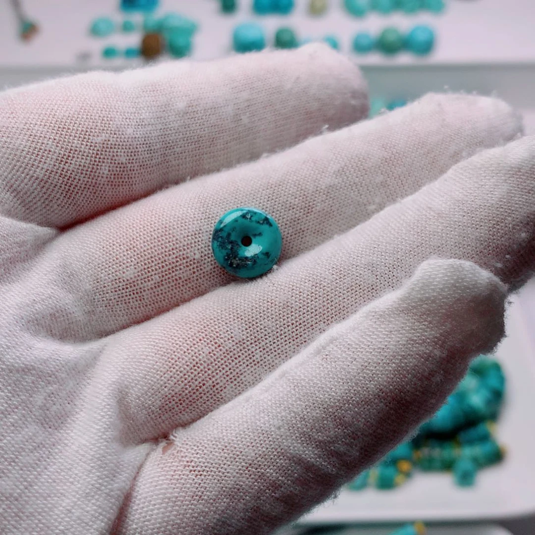 绿松石未镶嵌挂件