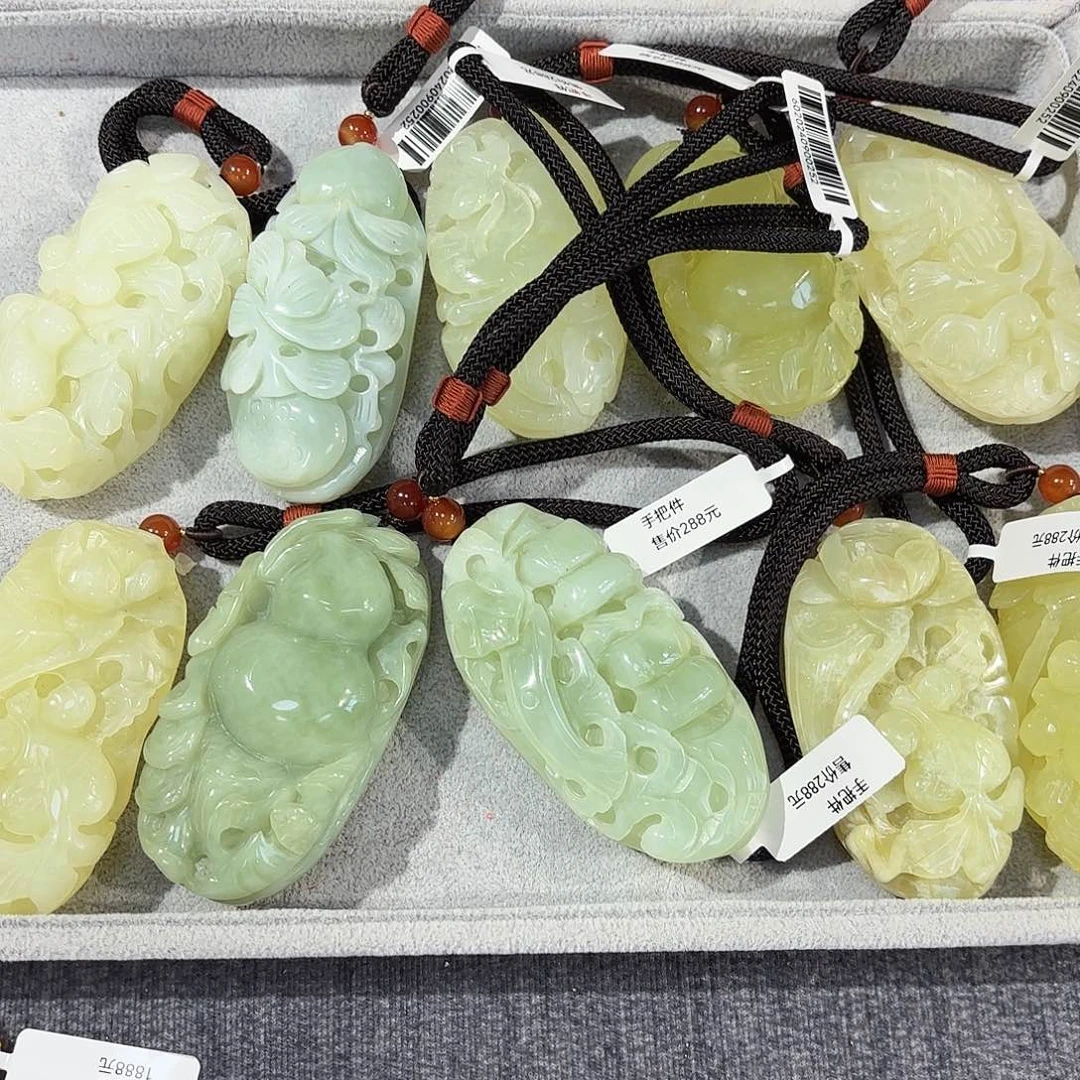 岫玉手把多样性发货其中之一未镶嵌坚*