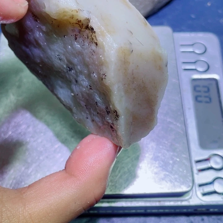 和田玉（糖玉）未镶嵌珠宝半成品