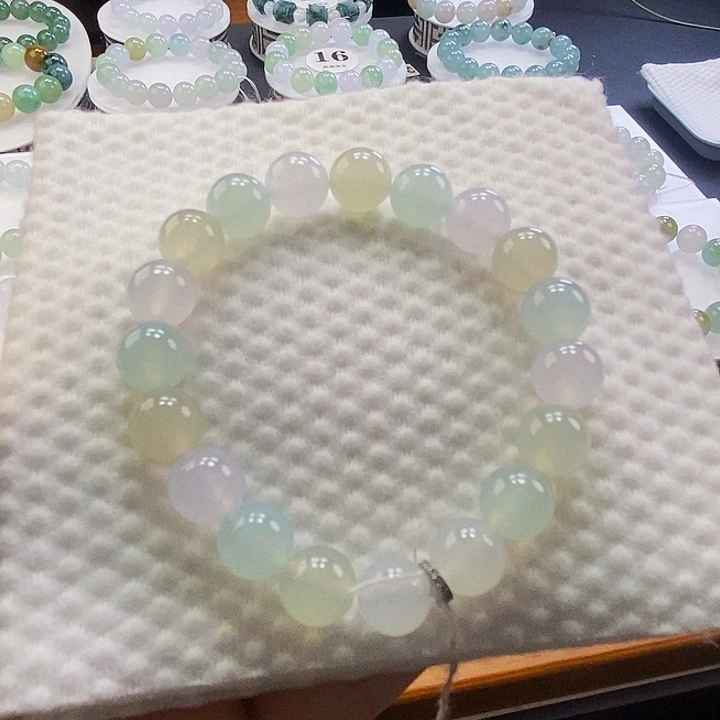 定制翡翠未镶嵌翡翠卡10