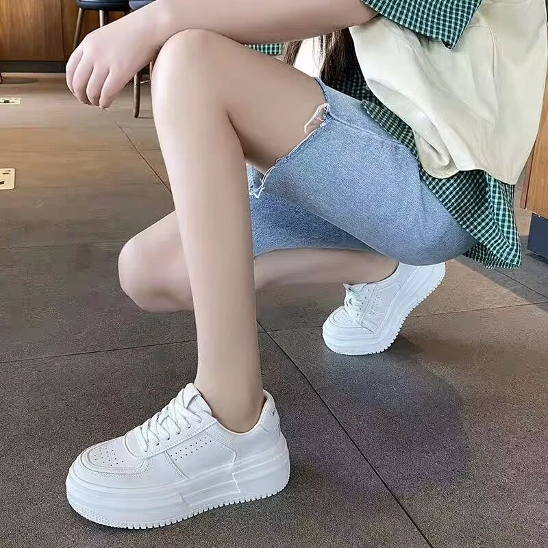 时尚百搭女士夏季透气春季厚底小白鞋