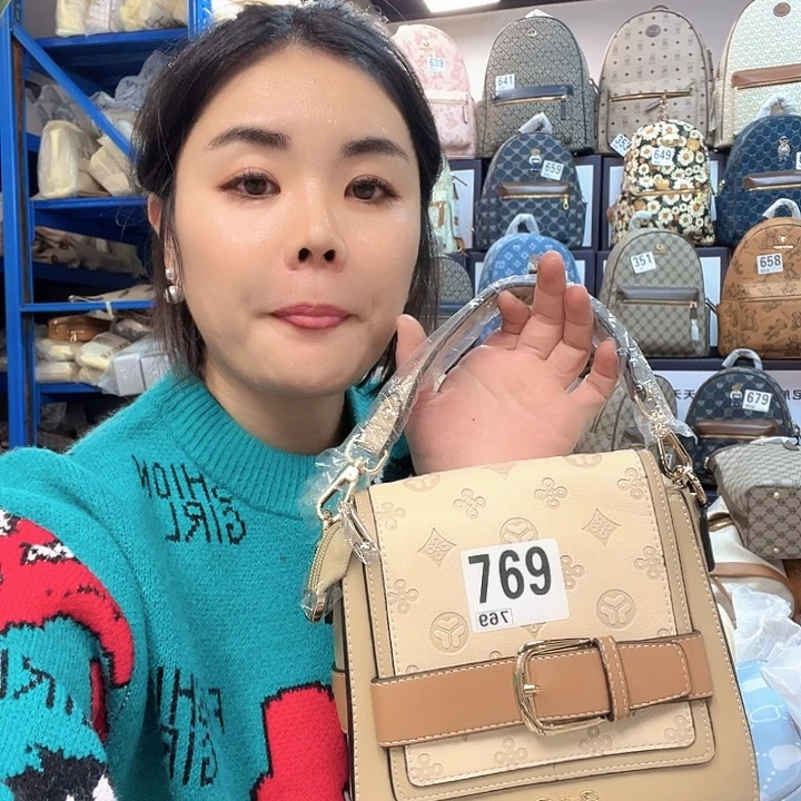 PVC包包包包包包包包