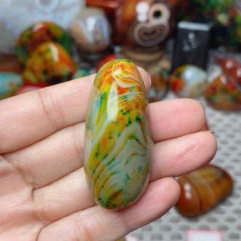 未镶嵌玛瑙/玉髓珠宝奇石