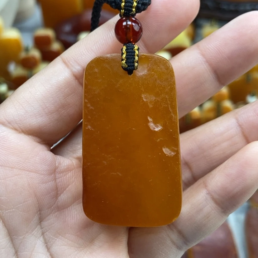 【闪购商品】琥珀颈饰未镶嵌