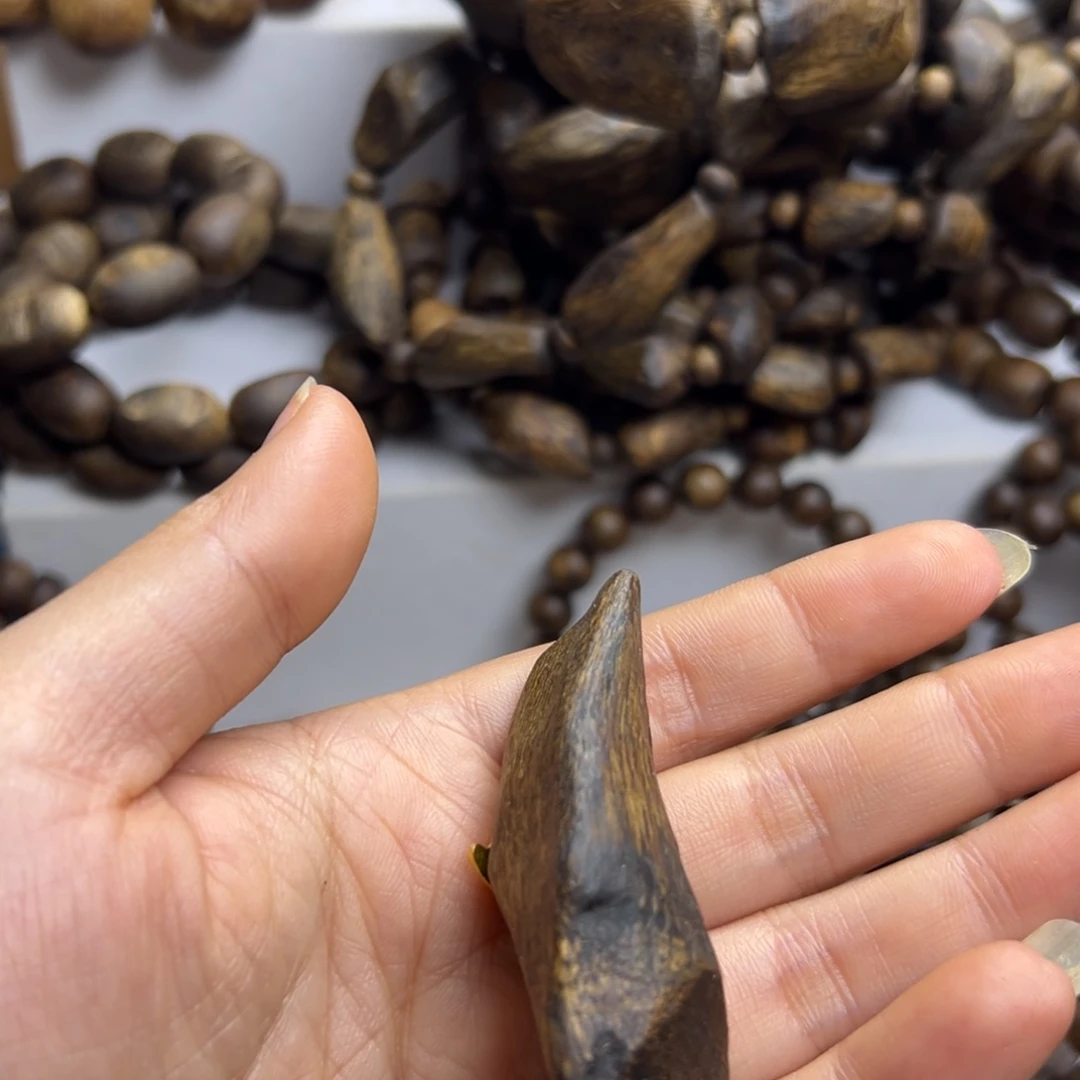 沉香沉香碎屑观*海树丁