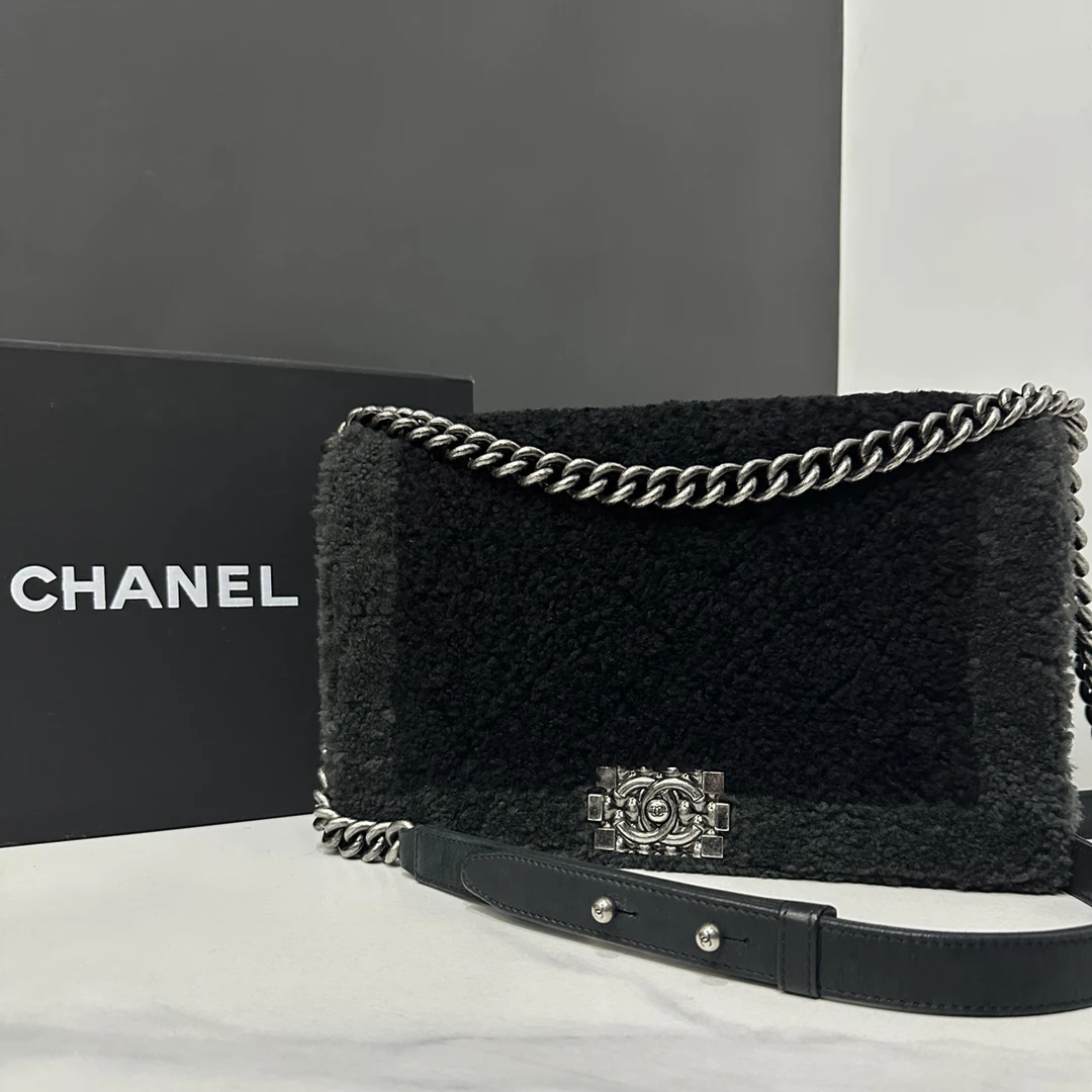 95新 Chanel/香奈儿 羊羔毛leboy包21开28cm/0135102605