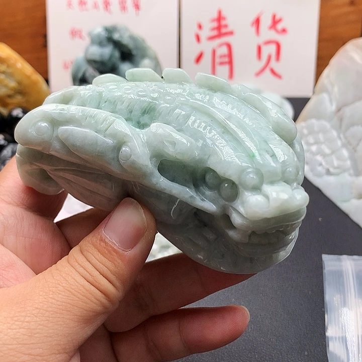 翡翠未镶嵌颈饰保真天然A货翡翠