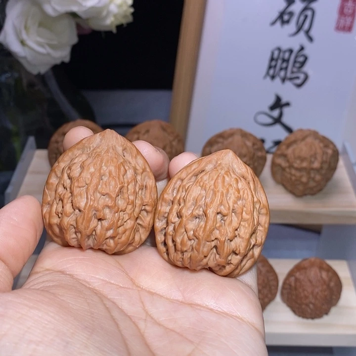 文玩核桃吊坠贵妃帽