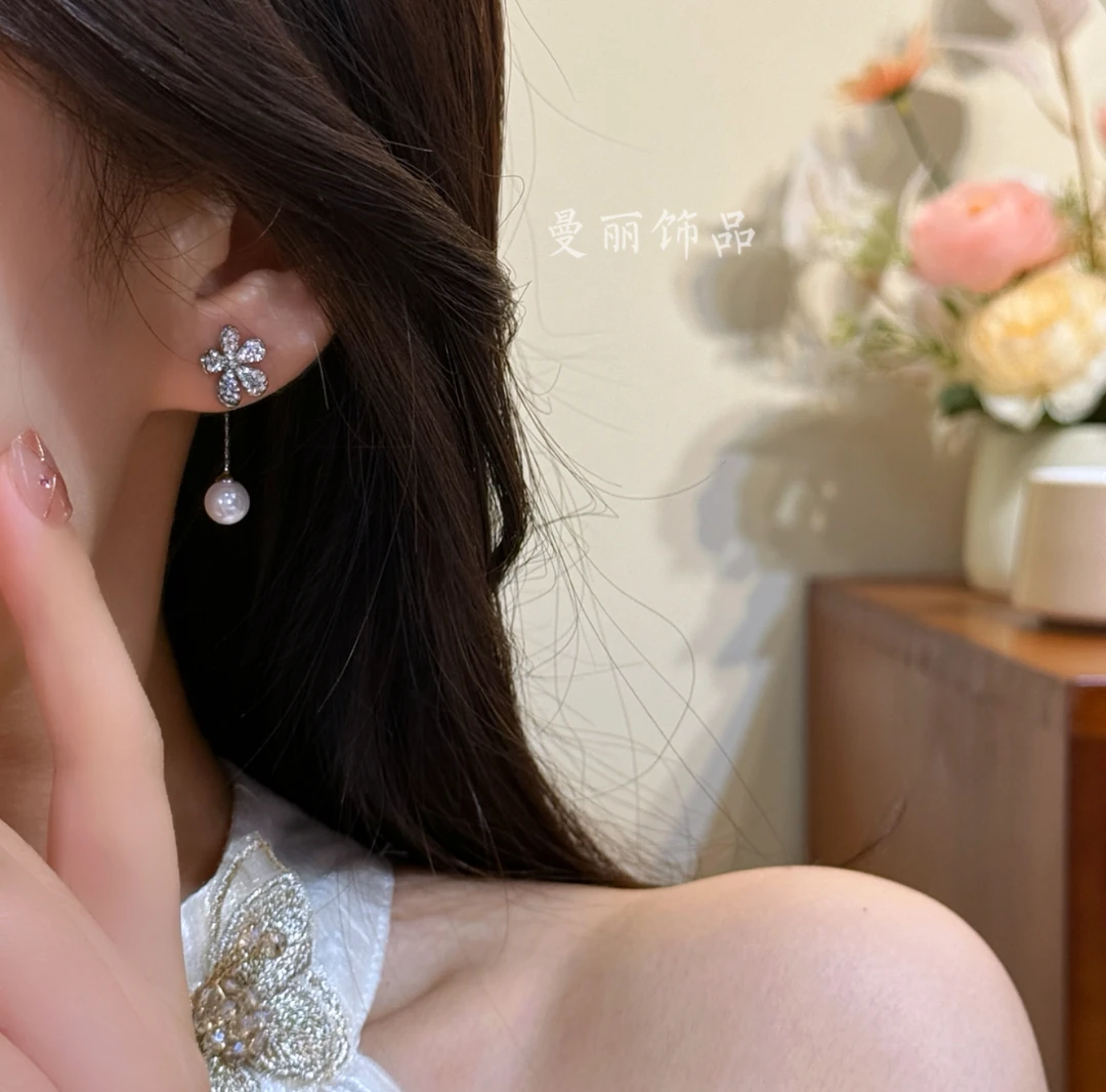 铜合金耳饰 2025高级感花朵活彩亮锆珠珠钉