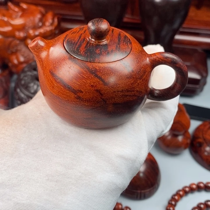 小叶紫檀其他伟****点（檀香紫檀）