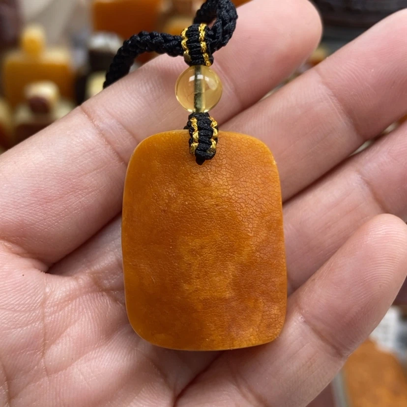 【闪购商品】琥珀颈饰未镶嵌